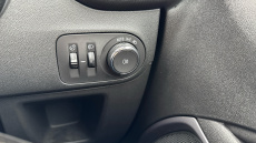 Vauxhall Crossland 1.2 Design 5dr Petrol Hatchback